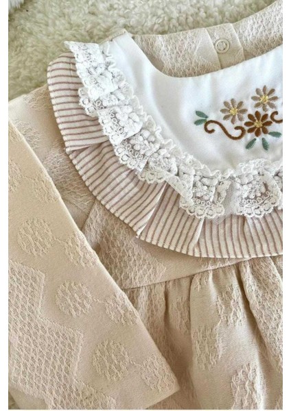 Çiçek Nakışlı Dantel Detaylı Elbise 0-2 Yaş Kendinden Desenli Kumaş fiyatları