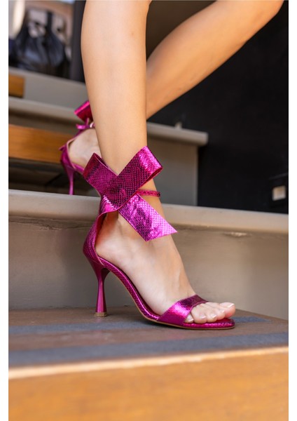 Felicia Kadin Fusya Fiyonk Detay Topuklu Sandalet