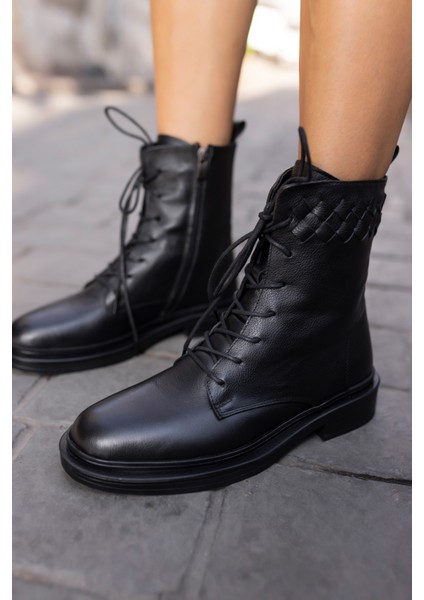 Vesa Kadın Siyah Gereck Deri Bot
