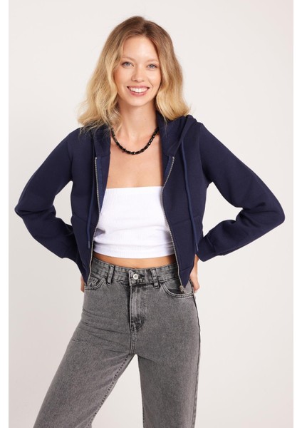 Kadın Slim Fit Dar Kesim Pamuklu Çift Çepli Kapüşonlu Fermuarlı Lacivert Hırka