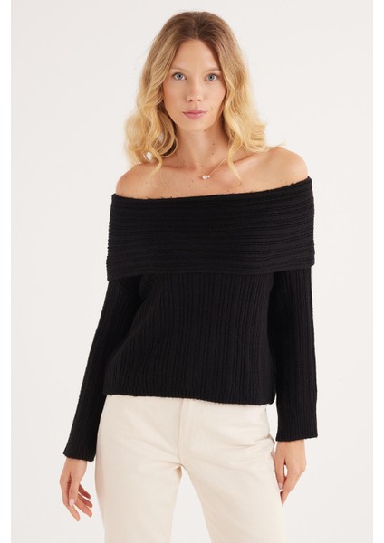 Kadın Regular Fit Klasik Kesim Uzun Kollu Omzu Açık Siyah Kazak fırsatları