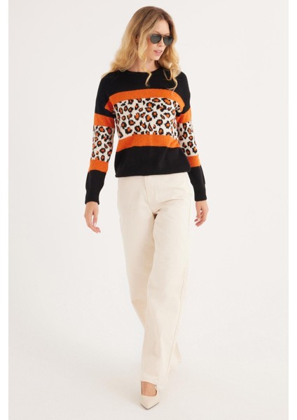 Slim Fit Dar Kesim Bisiklet Yaka Leopar Desenli Siyah Kazak fırsatları