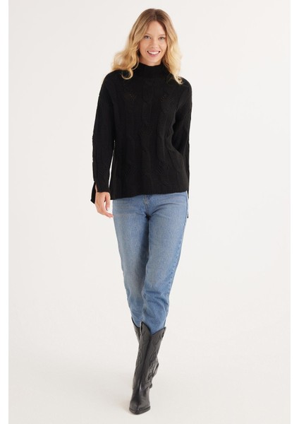 Kadın Regular Fit Klasik Kesim Yarım Balıkçı Yaka Örgü Desenli Siyah Kazak fırsatları