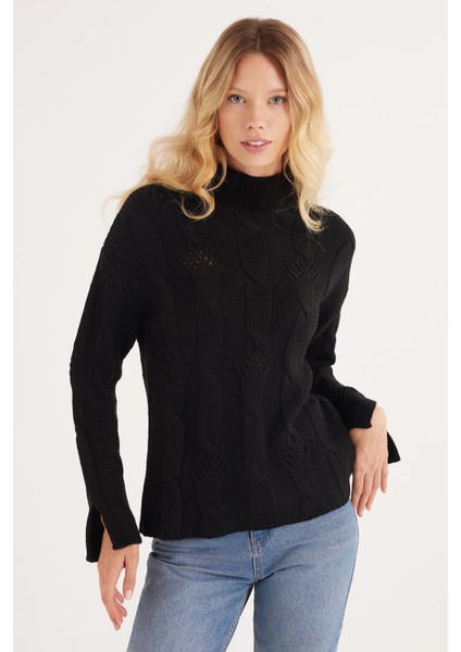 Kadın Regular Fit Klasik Kesim Yarım Balıkçı Yaka Örgü Desenli Siyah Kazak indirimleri