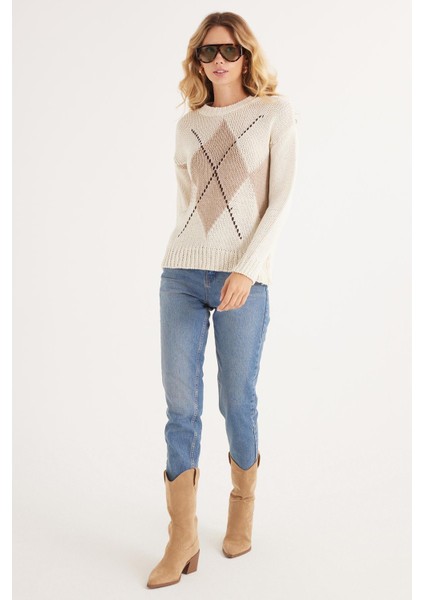 Kadın Regular Fit Klasik Kesim Bisiklet Yaka Bej Kazak indirimleri