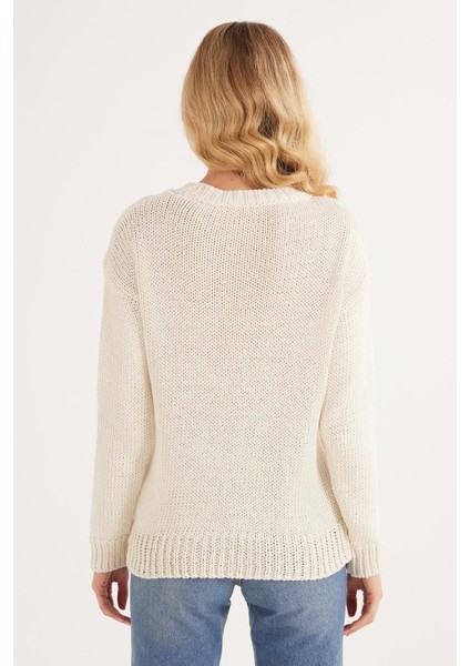 Kadın Regular Fit Klasik Kesim Bisiklet Yaka Bej Kazak