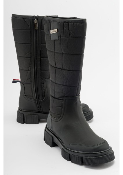 Kaydırmaz Taban Kadın Çizme SİYAH