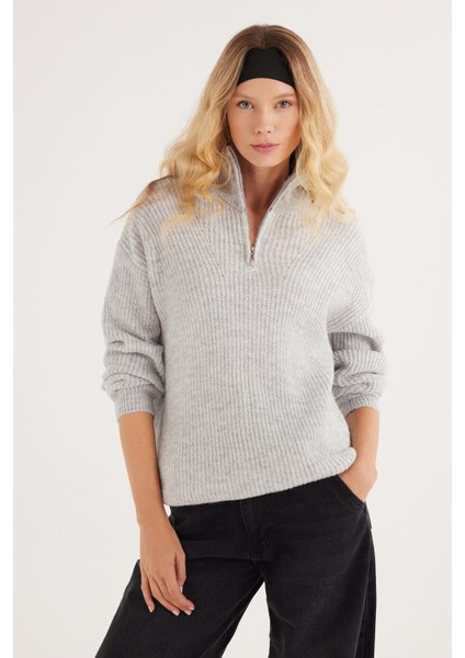 Kadın Oversize Geniş Kesim Dokumalı Fermuarlı Yaka Gri Kazak fiyatları