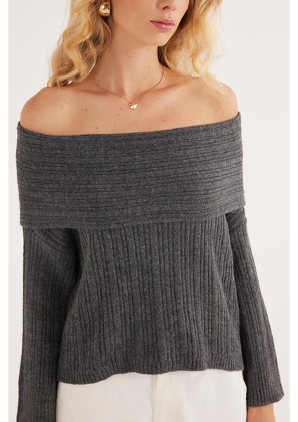 Kadın Regular Fit Klasik Kesim Uzun Kollu Omzu Açık Antrasit Kazak modelleri