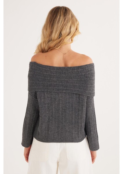 Kadın Regular Fit Klasik Kesim Uzun Kollu Omzu Açık Antrasit Kazak
