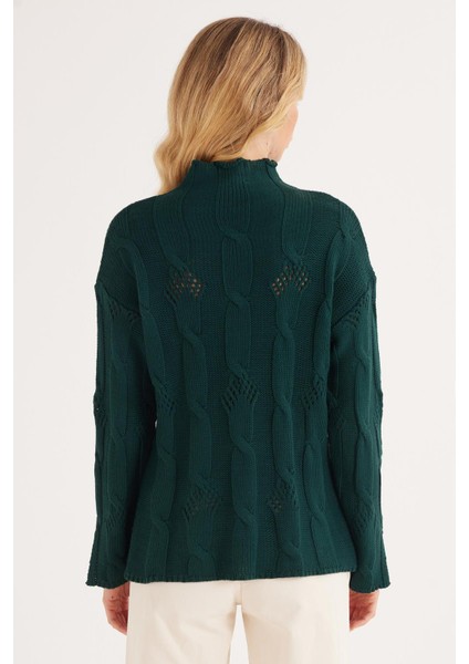 Kadın Regular Fit Klasik Kesim Yarım Balıkçı Yaka Örgü Desenli Yeşil Kazak