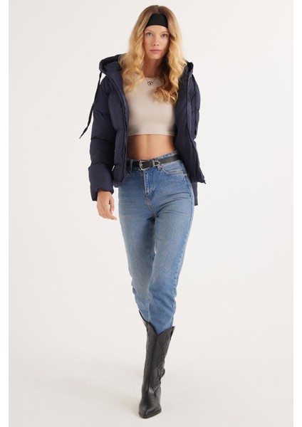 Kadın Regular Fit Klasik Kesim Kapüşonlu Şişme Lacivert Mont indirimleri