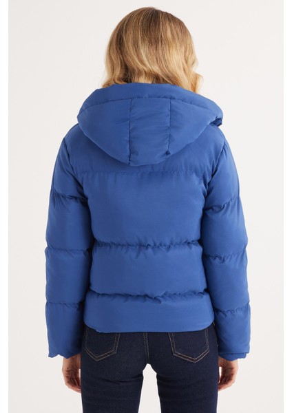 Kadın Regular Fit Klasik Kesim Kapüşonlu Şişme Indigo Mont