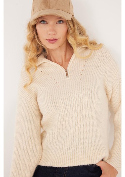 Kadın Oversize Geniş Kesim Dokumalı Fermuarlı Yaka Ekru Kazak