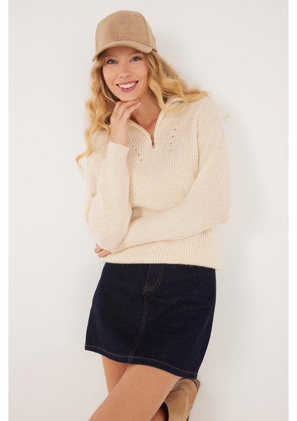 Kadın Oversize Geniş Kesim Dokumalı Fermuarlı Yaka Ekru Kazak fiyatları