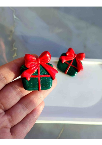El Yapımı Christmas Gift Box Yılbaşı Yeşil Kutu Küpe - Şık, Hediyelik, Yılbaşı, Yeniyıl modelleri