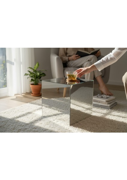 Modern Ayna Efektli Paslanmaz Çelik Küp Sehpa – El Yapımı Lüks Yan Sehpa (31X31 Cm)