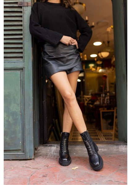 Commut Kadın Siyah Gercek Deri Postal Bot