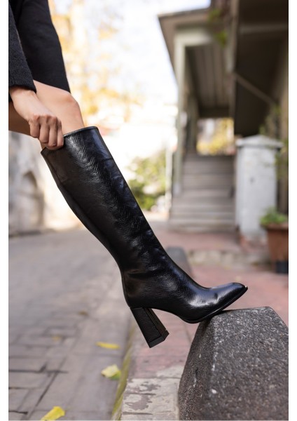 Zola Kadin Nude Desenli Malzeme Çizme