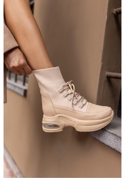 Jazu Kadın Siyah Trıko Detay Dolgu Topuklu Bot