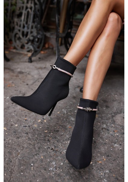 Cardos Kadın Siyah Taş Detayli Topuklu Bot modelleri
