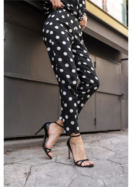 Klıps Kadin Siyah Bantli Topuklu Sandalet fiyatları