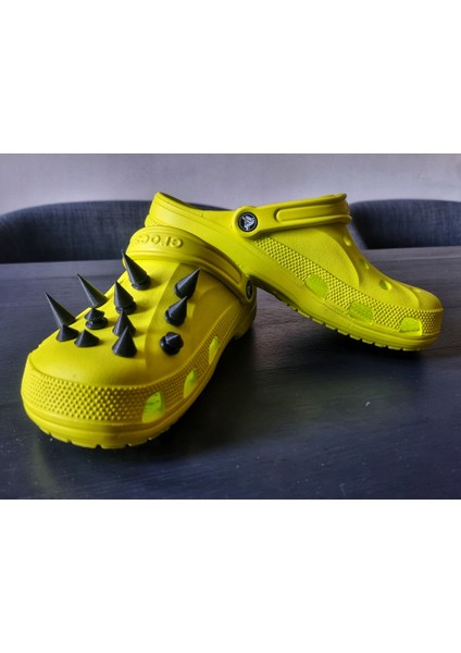 Crocs Uyumlu Diken Aksesuar Seti – Delikli Terlik Süsü – Şık ve Farklı Tarz Jibbitz Ucu – Unisex Hediye modelleri