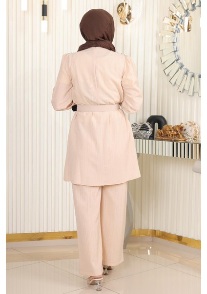 Taş Detaylı Kemerli Takım Bej MSW19104-2 fırsatları