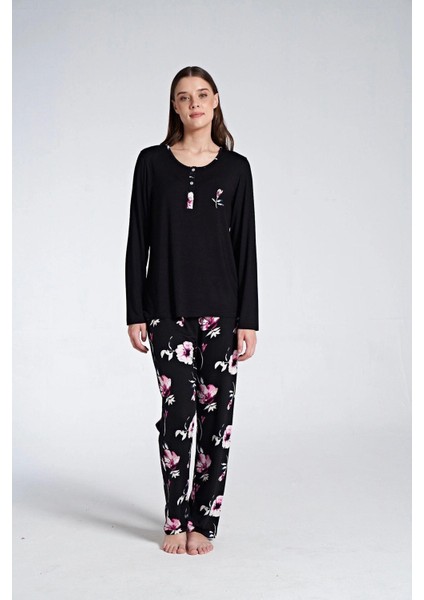 1761 Kadın Düğmeli Çiçek Desenli Uzun Kol Pijama Takım