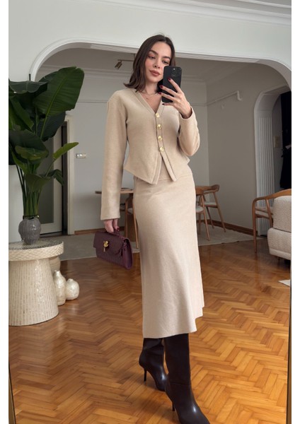 Gold Düğmeli Fitilli Etek Takım- Bej fırsatları