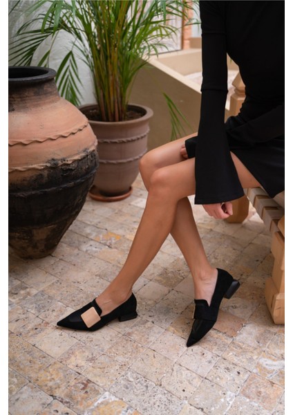 Kadın Siyah Mat Deri Aksesuar Ayakkabi fırsatları