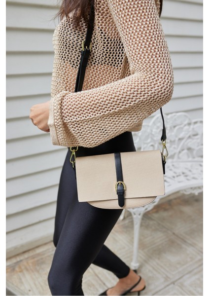 Kate Kadın Bej Siyah Garnili Kapaklı Omuz Çanta