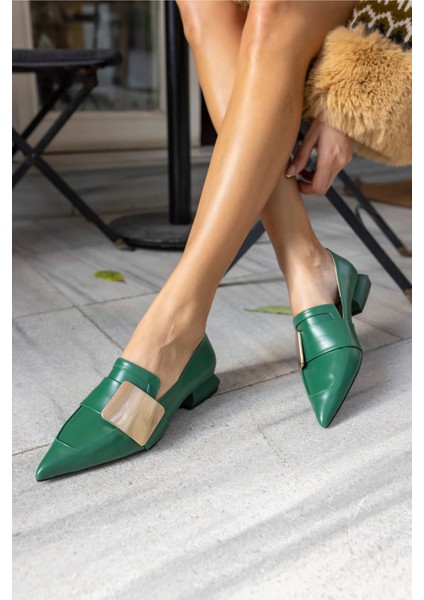 Kadın Siyah Mat Deri Aksesuar Ayakkabi modelleri