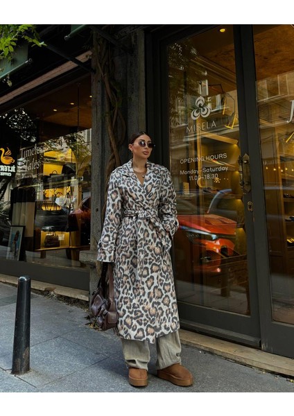 Leopar Desenli Bağlama Detaylı Kaban indirimleri