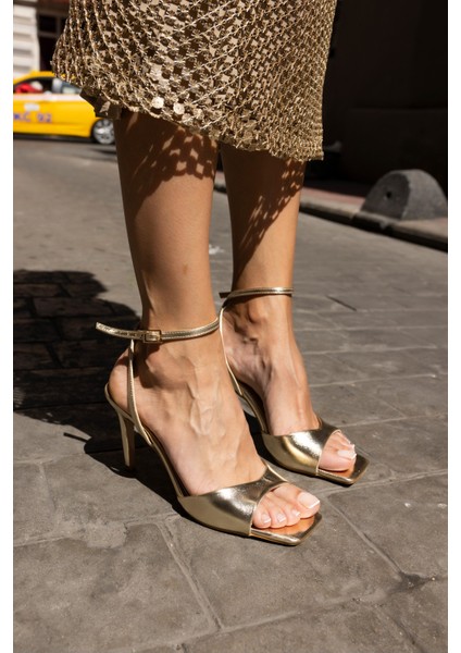 Wimmer Kadin Gumus Cılt Tek Bant Topuklu Sandalet modelleri