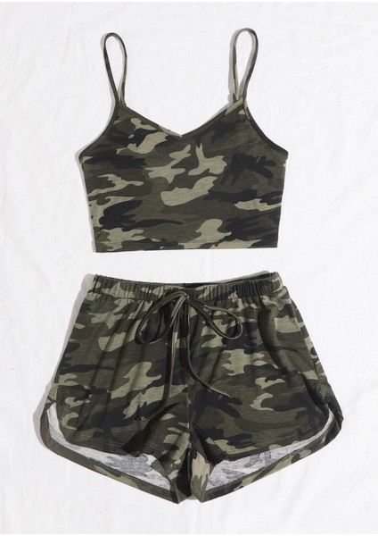 Kadın Kamuflaj Desenli Askılı Crop Top ve Şortlu Gecelik Takım modelleri