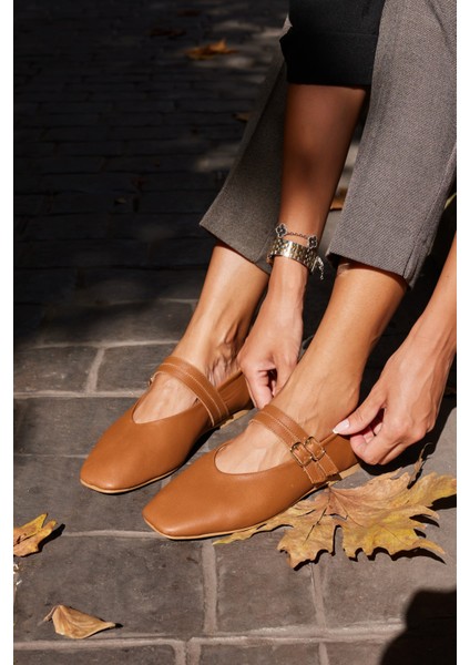 Reyes Kadın Siyah Leopar Detaylı Gercek Deri Babet modelleri