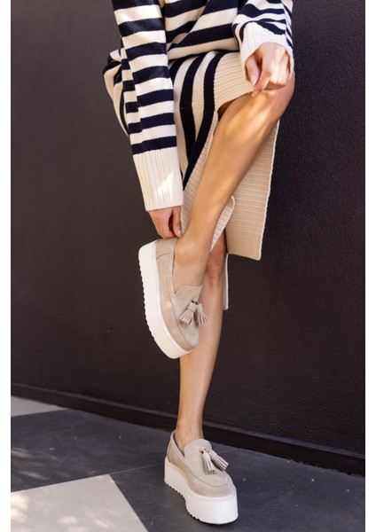 Ajax Kadın Bej Gercek Deri Suet Loafer Puskullu Ayakkabi