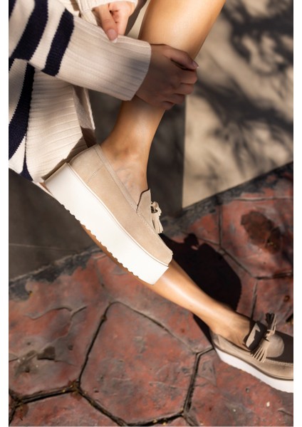 Ajax Kadın Bej Gercek Deri Suet Loafer Puskullu Ayakkabi