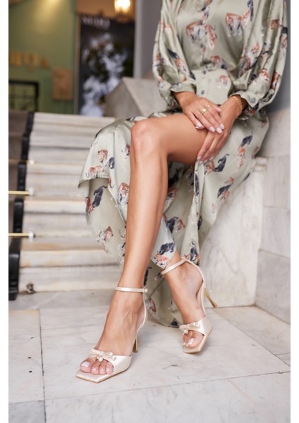 Zlatko Kadın Siyah Saten Topuklu Abiye Sandalet