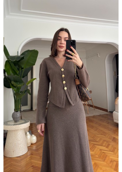 Gold Düğmeli Fitilli Etekli Takım- Kahverengi fiyatları