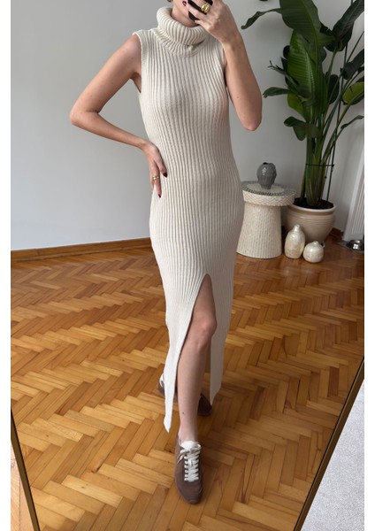 Boğazlı Elbiseli Hırka Takım- Ekru fırsatları