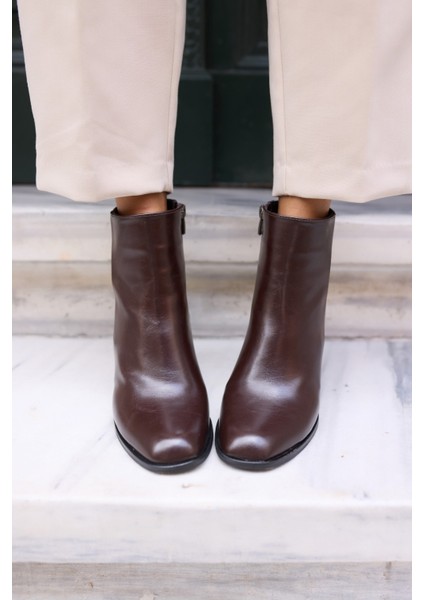 Lola Kadın Kahve Kalın Topuklu Bootie