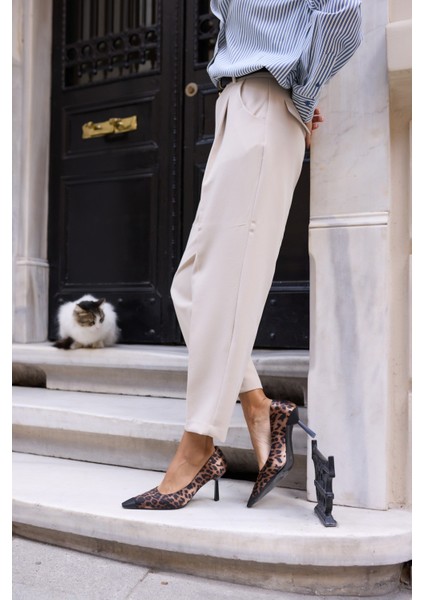 Gilla Kadın Leopar Siyah Burun Demiri Topuklu Ayakkabi modelleri