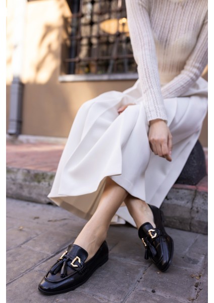 Tenna Kadın Siyah Puskullu Babet