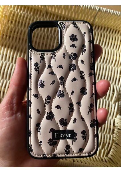 Apple Iphone 13/14 Uyumlu Çiçek Desenli Kılıf fırsatları