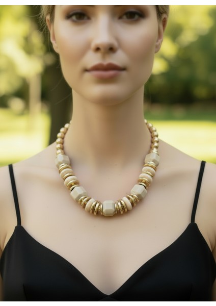 Çelik Bej Detaylı Marka Modeli Kolye Gold Renk