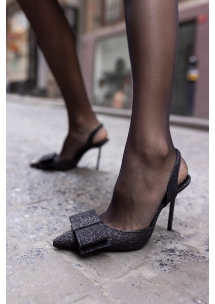 Axel Kadin Siyah Simli Fiyonk Detay Topuklu Ayakkabi fiyatları