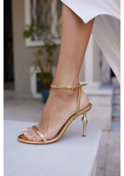 Alec Kadın Siyah Tek Bant Topuklu Sandalet indirimleri