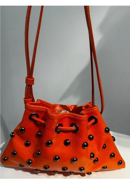 Kırmızı Çanta modelleri